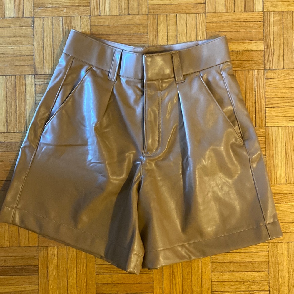 Abercrombie 6 inch vegan leather shorts. NWOT